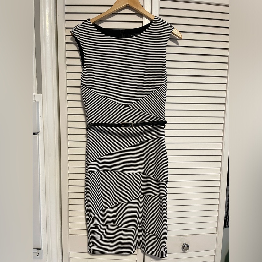 White House Black Market Black & White Striped Instantly Slimming Dress Size 8